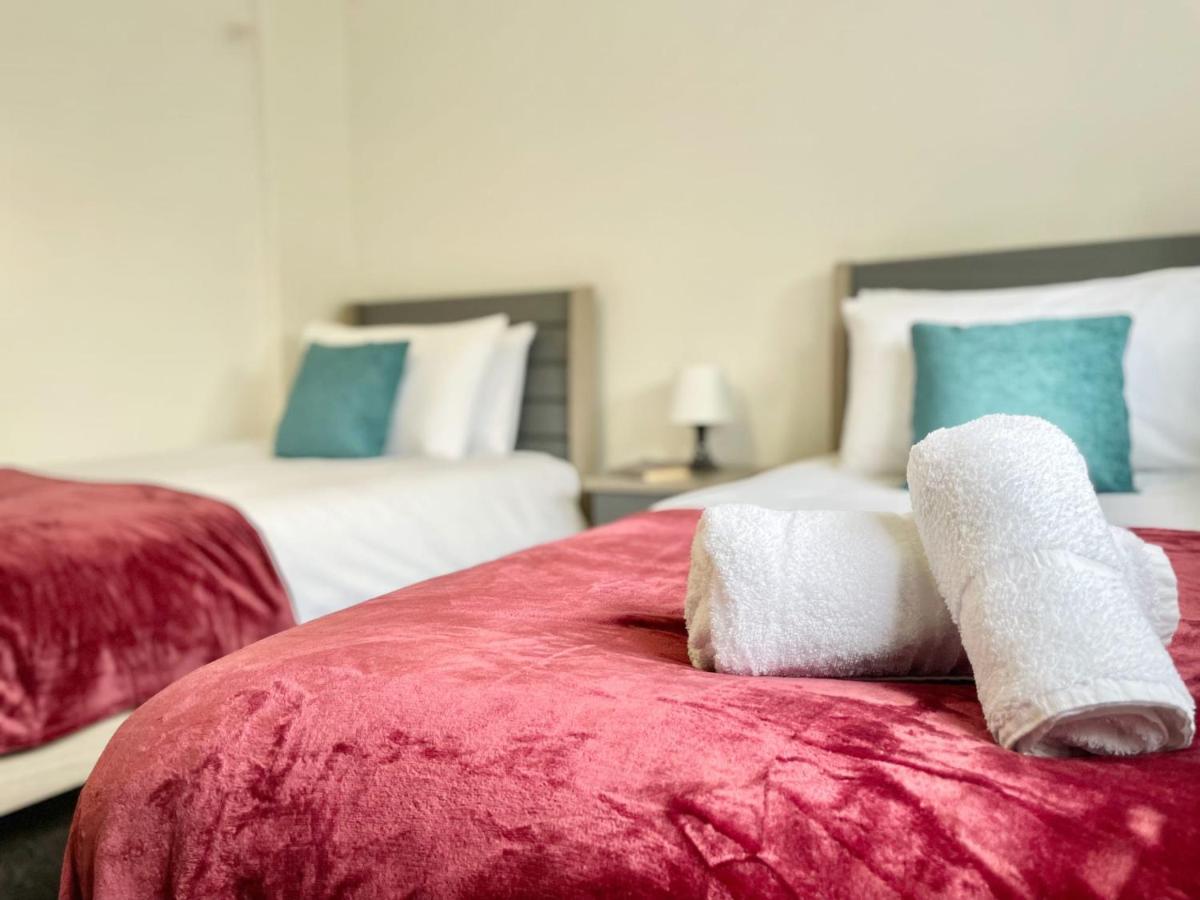 Hazel House - Vibrant 2 Bed House In Wishaw Διαμέρισμα Wishaw  Εξωτερικό φωτογραφία